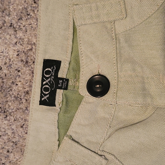 XOXO shorts: Size 5/6 - Picture 4 of 4